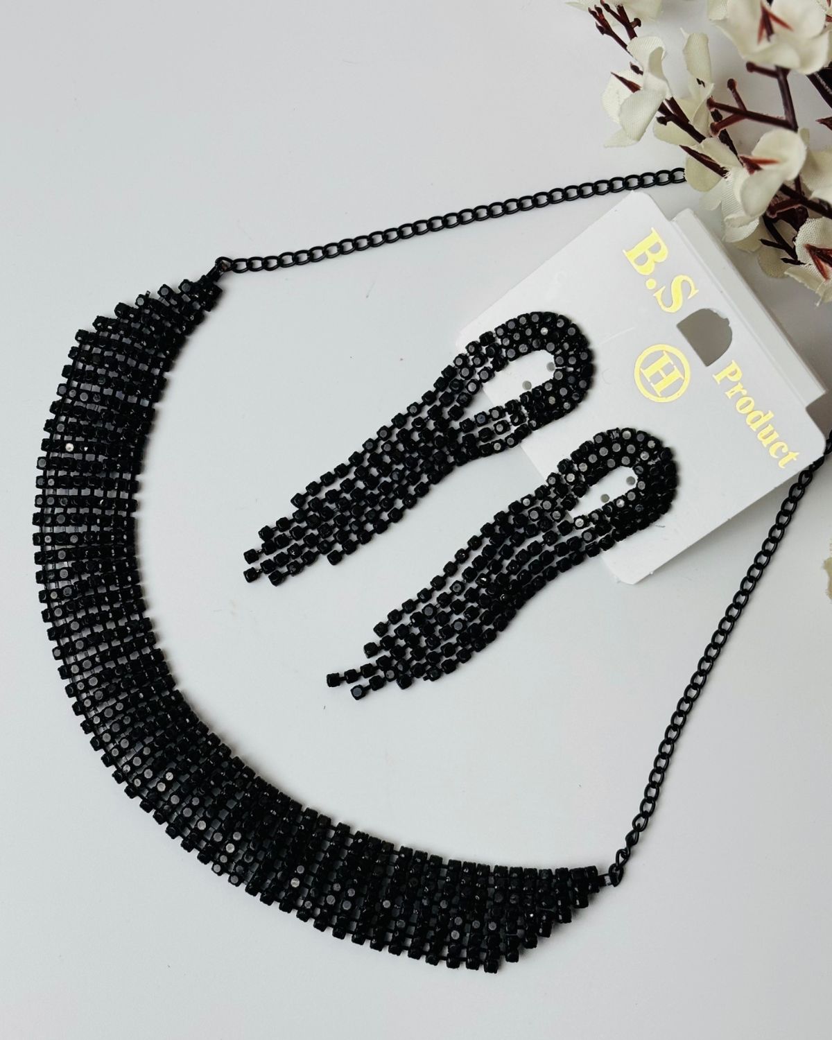 Divinera Charulata Necklace Set