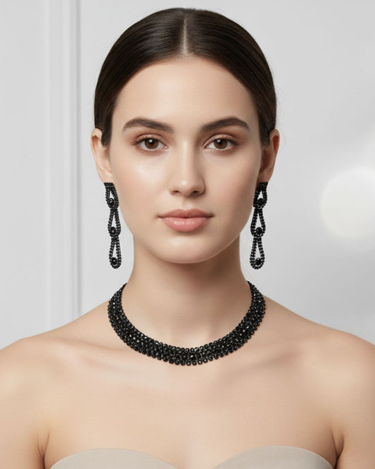 Divinera Charulata Necklace Set