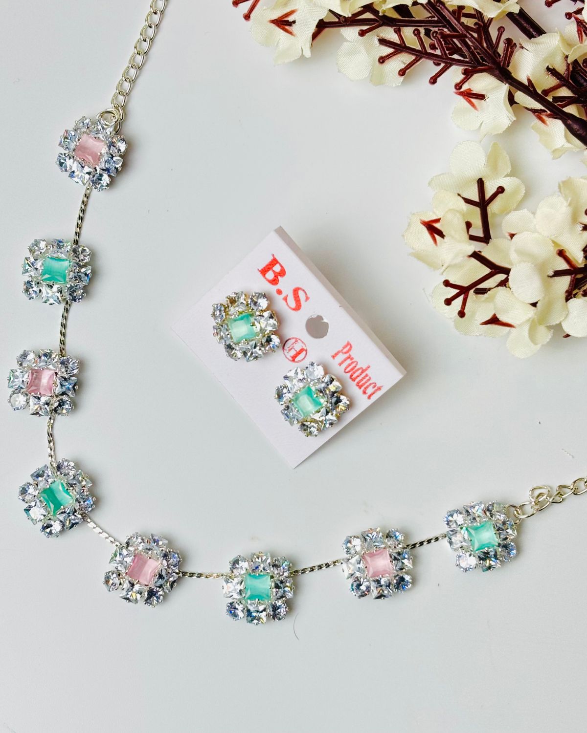Divinera Ishita Necklace Set