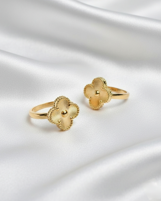 Divinera RadiantGleam Ring