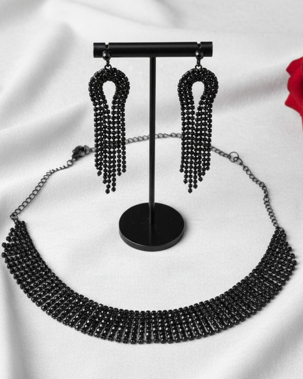Divinera Charulata Necklace Set