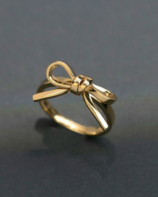 Divinera ShineCrest Ring