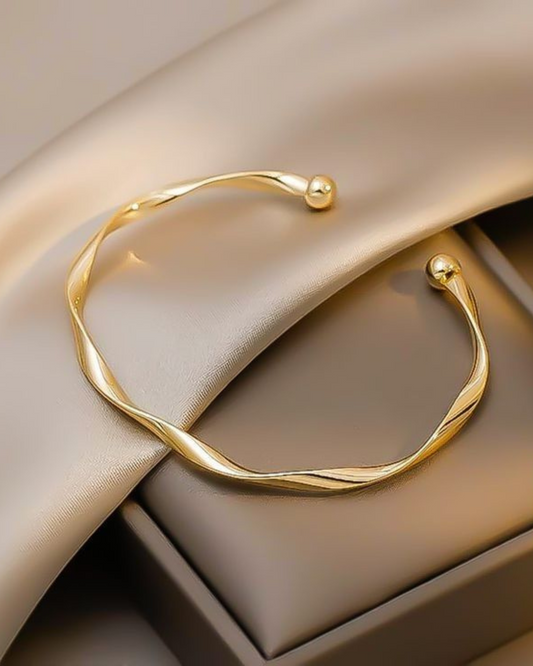 Divinera LumeShield Bracelet